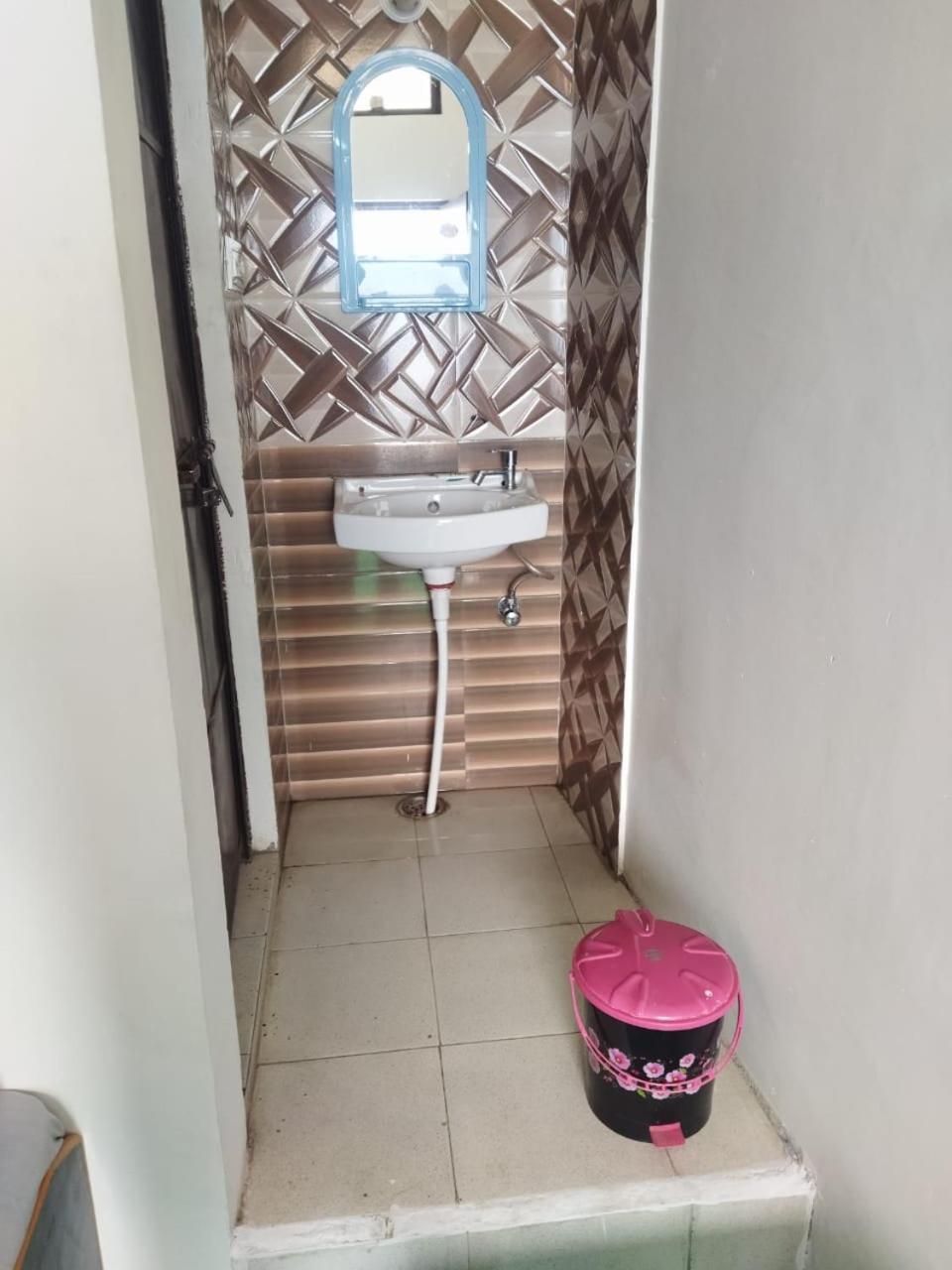 Hotel Narayana Residency Gupta Kāshi Exteriör bild