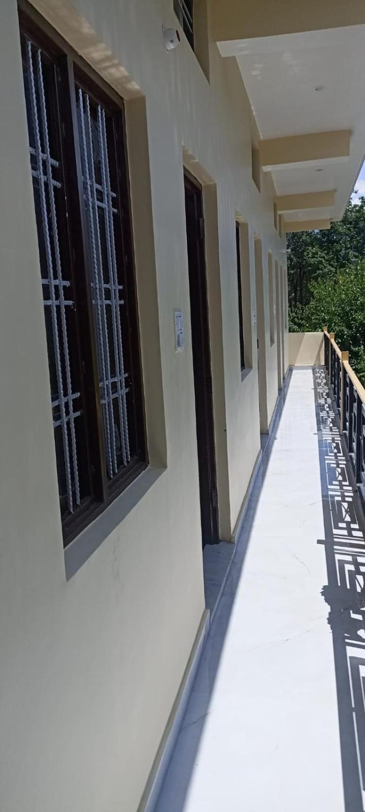 Hotel Narayana Residency Gupta Kāshi Exteriör bild